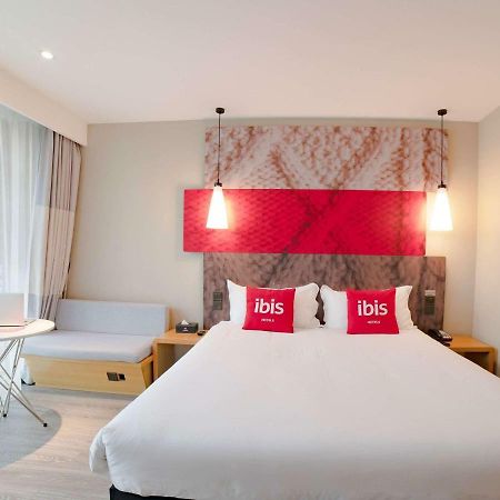 Ibis Chengdu Sm Square Hotel Exterior foto