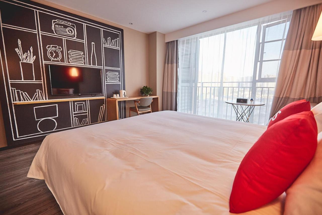 Ibis Chengdu Sm Square Hotel Exterior foto